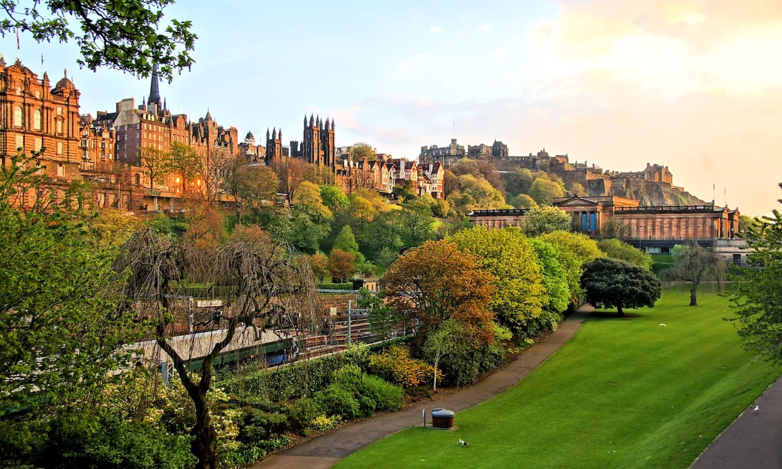 levné letenky Edinburgh levné letenky Edinburgh