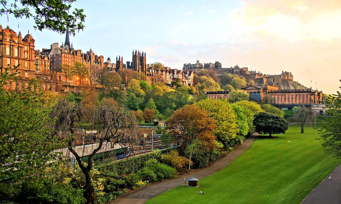 levné letenky Edinburgh