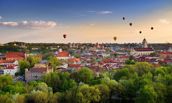 Vilnius z Vídně za 1330 Kč